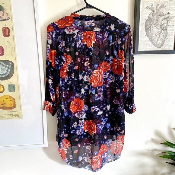 Silk floral blouse - Picture 2 of 4